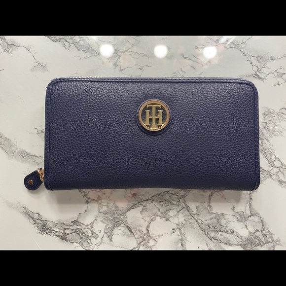 Tommy Hilfiger Navy Wallet - Picture 1 of 3